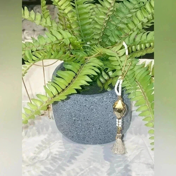 ✨  Vintage J.Crew charming gold- bronze tone necklace ✨ - Picture 3 of 7